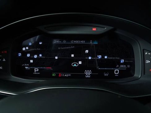 Certified 2025 Audi Q7 3.0T Premium AWD/4WD image 33