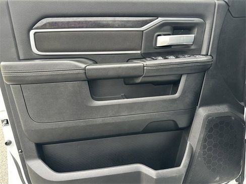 Used 2024 RAM 3500 Big Horn image 10
