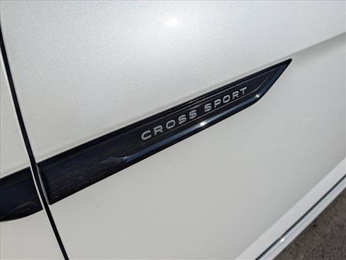 Certified 2025 Volkswagen Atlas Cross Sport SEL R-Line image 10