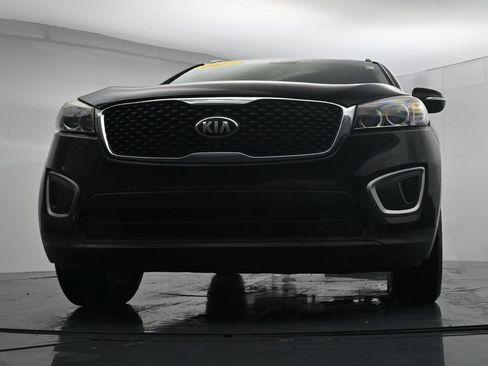 Used 2017 Kia Sorento FWD w/ LX Convenience Package image 38