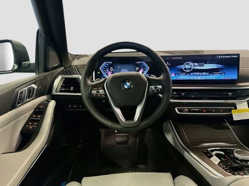 New 2026 BMW X5 xDrive40i w/ Climate Comfort Package AWD/4WD image 24