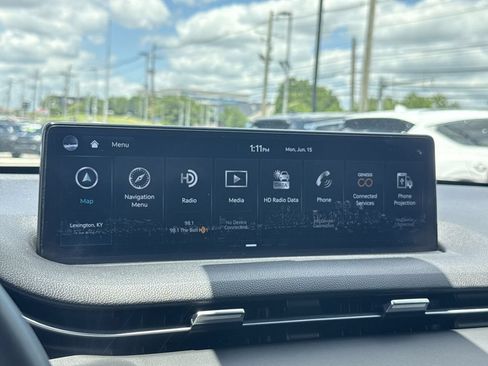 Used 2023 Genesis GV70 2.5T w/ Select Package AWD/4WD image 16