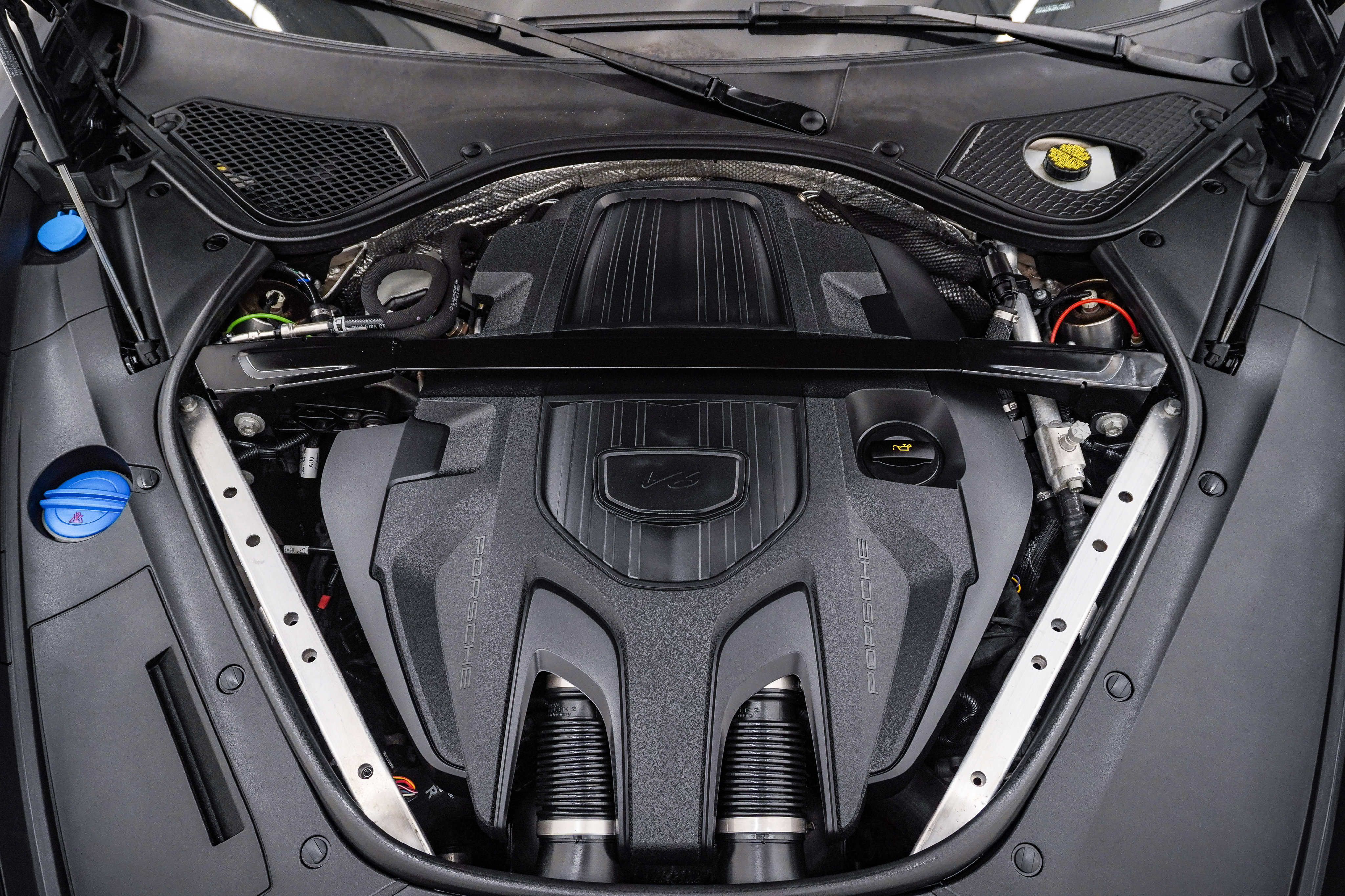 Certified 2023 Porsche Panamera image 30