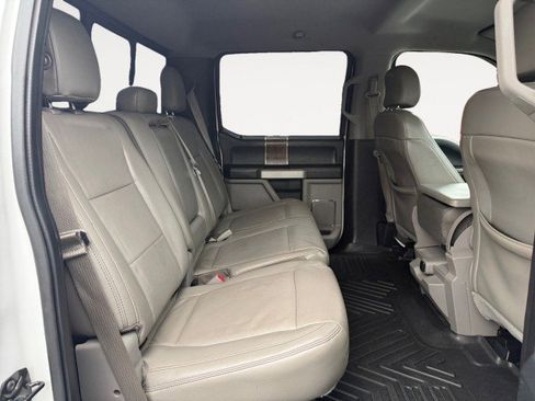 Used 2015 Ford F150 Lariat AWD/4WD image 12