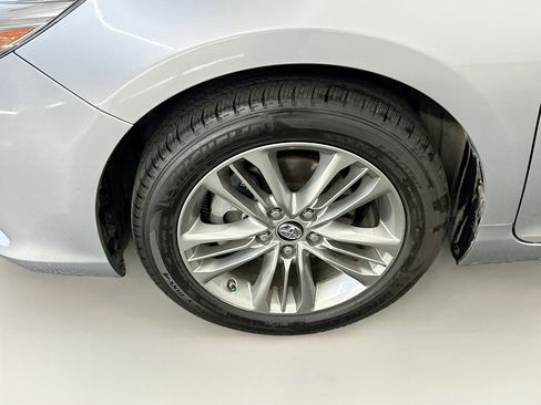 Used 2017 Toyota Camry SE FWD image 11