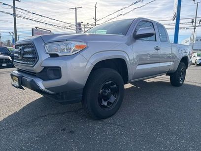 Used 2017 Toyota Tacoma SR
