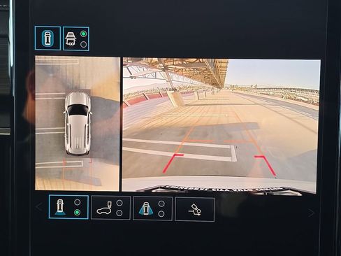 Used 2025 GMC Acadia Elevation image 15