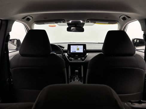 Used 2025 Toyota Corolla Cross LE FWD image 41