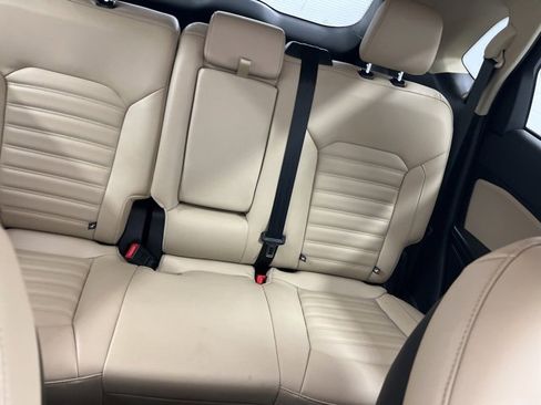 Used 2022 Ford Edge SEL w/ Convenience Package image 26