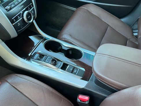 Used 2017 Acura TLX V6 w/ Technology Package image 13