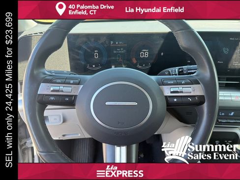 Used 2025 Hyundai Kona SEL AWD/4WD image 15