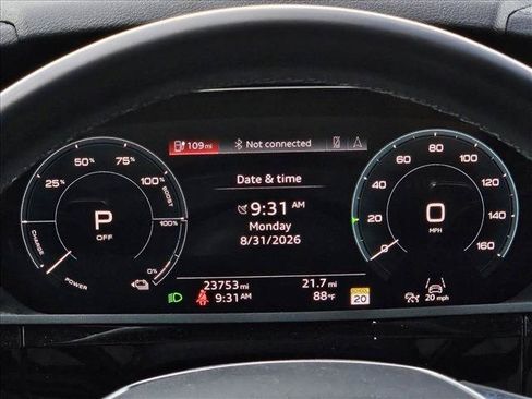 Certified 2024 Audi Q8 e-tron Premium Plus w/ Premium Plus Package AWD/4WD image 16