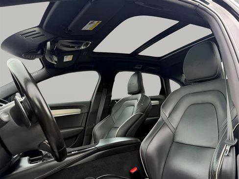 Used 2020 Volvo S90 T6 R-Design image 10