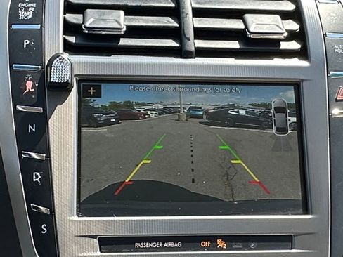 Used 2018 Lincoln MKZ Select w/ Select Plus Package AWD/4WD image 16