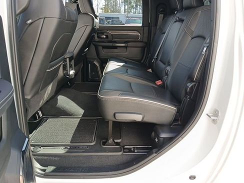 Used 2025 RAM 3500 Limited image 23