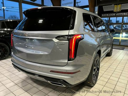 Used 2024 Cadillac XT6 Sport image 7