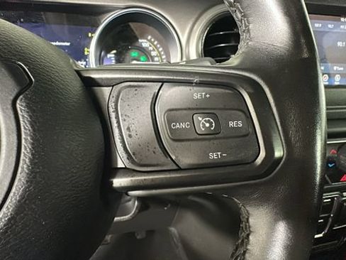 Used 2023 Jeep Wrangler Unlimited w/ Cold Weather Group AWD/4WD image 15