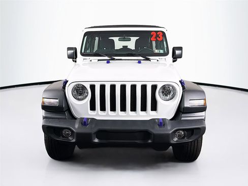 Used 2023 Jeep Wrangler Sport image 2