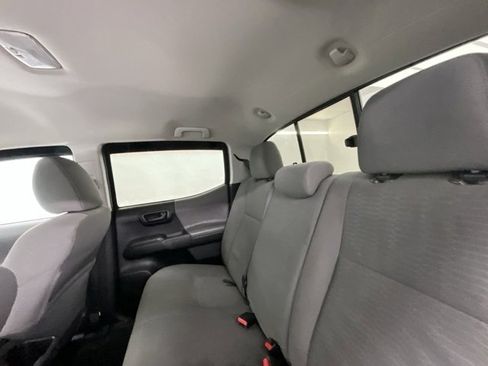 Used 2016 Toyota Tacoma SR5 image 6