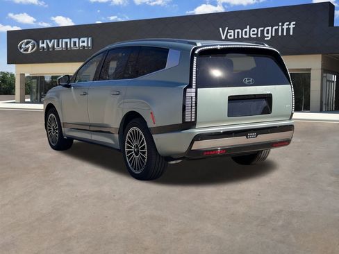 Certified 2026 Hyundai Ioniq 9 Calligraphy image 8