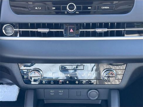 New 2026 Mitsubishi Outlander SEL FWD image 17
