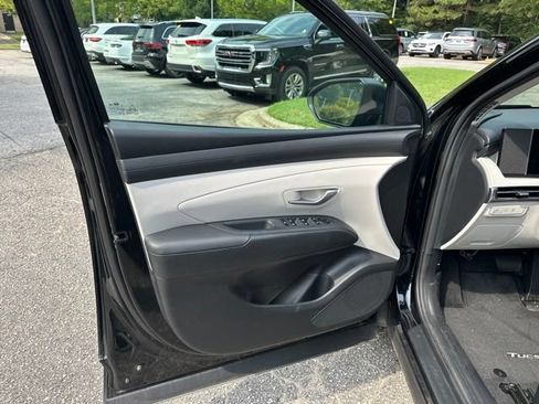Used 2025 Hyundai Tucson SEL AWD/4WD image 12