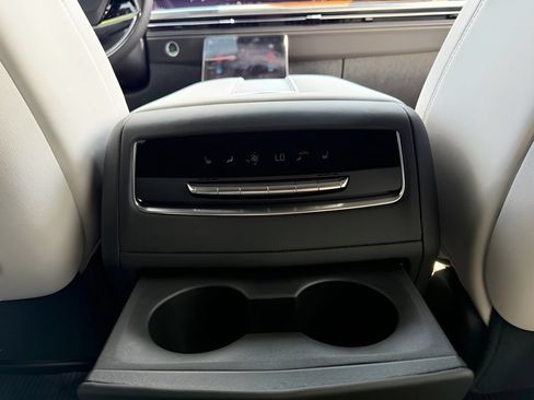 Used 2026 Cadillac Escalade Platinum Sport w/ LPO, ONYX Package AWD/4WD image 37