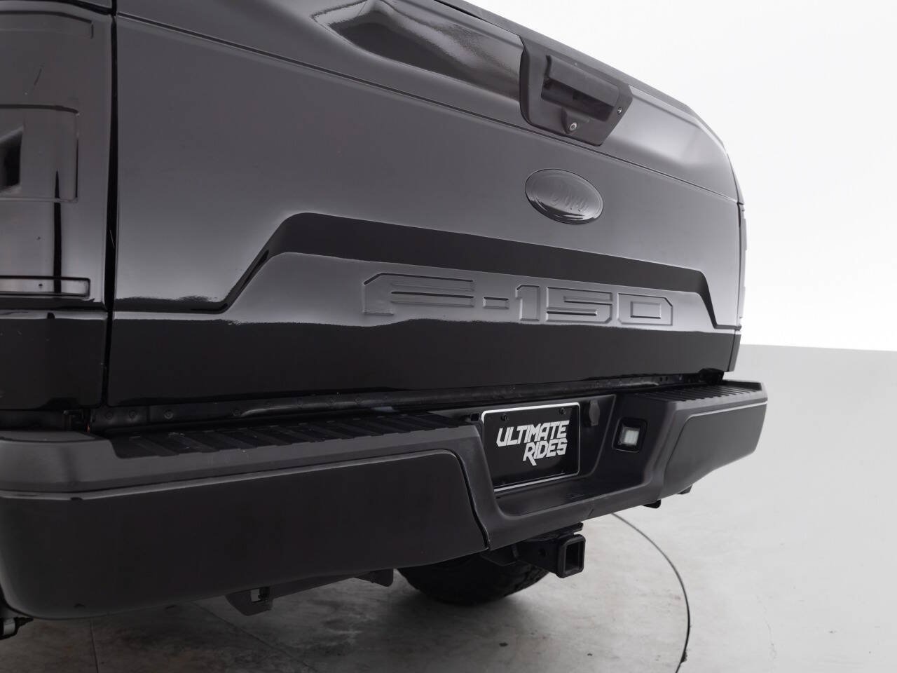 Used 2019 Ford F150 XLT w/ Equipment Group 302A Luxury AWD/4WD image 16