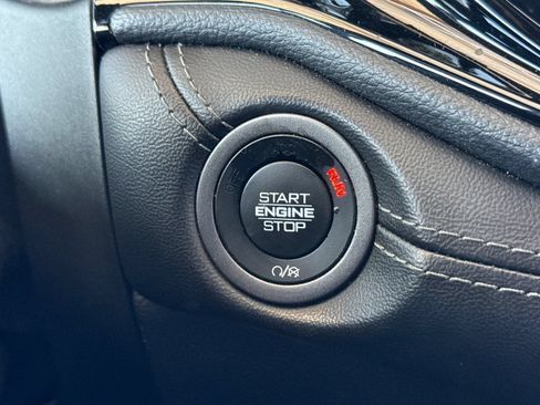 Used 2023 Dodge Durango SXT RWD image 33