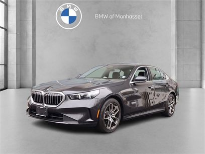 New 2026 BMW 530i xDrive w/ Premium Package