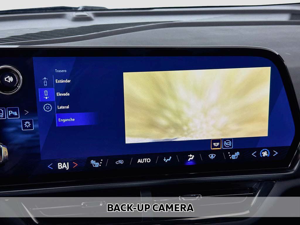 Used 2025 Chevrolet Equinox EV RS FWD image 7