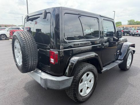 Used 2012 Jeep Wrangler Sahara AWD/4WD image 5