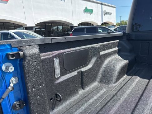 New 2025 Jeep Gladiator Willys image 14