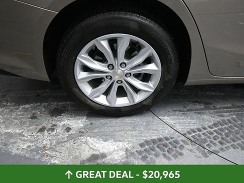 Used 2025 Chevrolet Malibu LT image 19