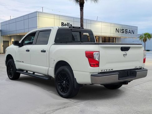 Used 2019 Nissan Titan SV AWD/4WD image 4