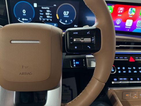 Used 2024 Hyundai Santa Fe Limited image 40