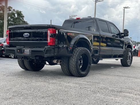 Used 2024 Ford F350 Lariat w/ FX4 Off-Road Package AWD/4WD image 13