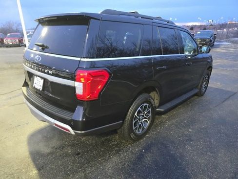 Certified 2024 Ford Expedition XLT image 13