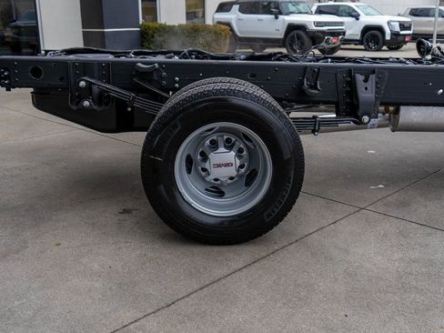 New 2026 GMC Sierra 3500 Pro image 23