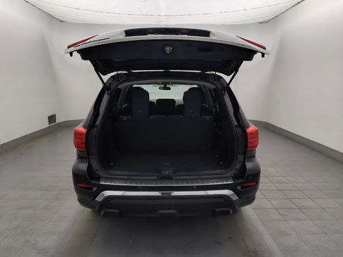 Used 2020 Nissan Pathfinder S image 29