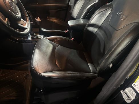 Used 2019 Jeep Compass Limited w/ Safety & Security Group image 10