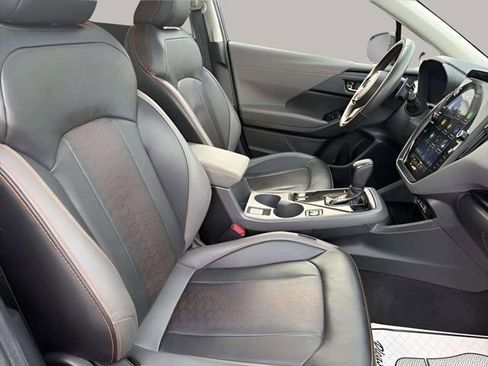 Used 2025 Subaru Crosstrek 2.5i Limited w/ Crosstrek Mirror Package image 15