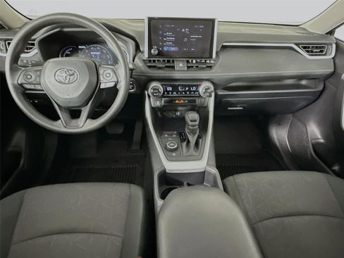 Certified 2025 Toyota RAV4 XLE image 21