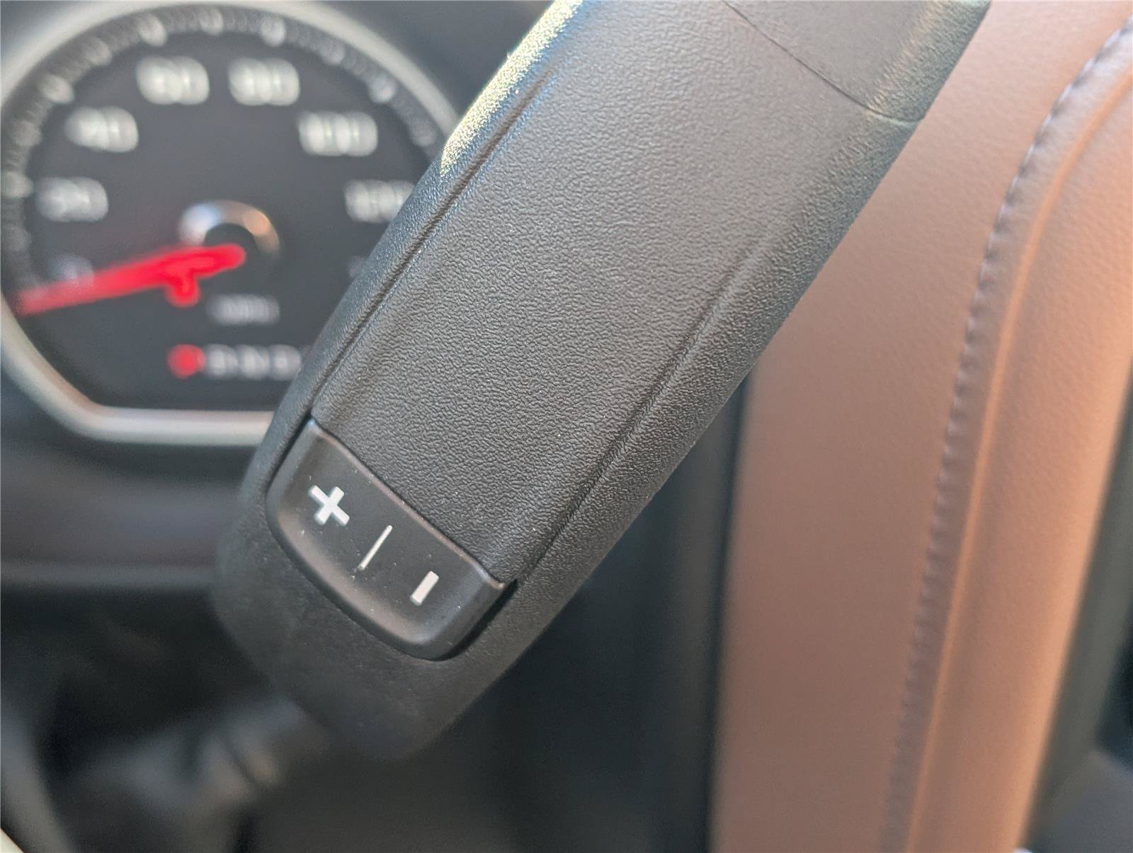 Used 2022 Chevrolet Silverado 2500 High Country w/ Safety Package II AWD/4WD image 28