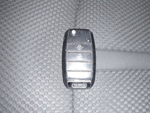 Used 2019 Kia Optima LX FWD image 32