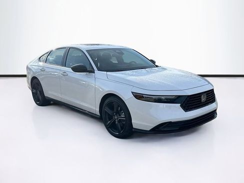 Certified 2025 Honda Accord Sport image 1