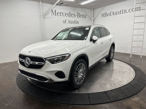 Used 2026 Mercedes-Benz GLC 300 4MATIC image 3