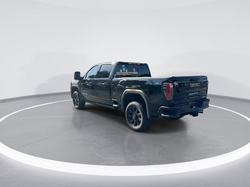 Used 2025 GMC Sierra 2500 AT4 w/ AT4 Premium Plus Package AWD/4WD image 7