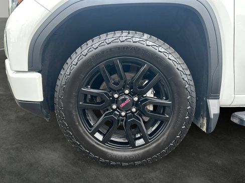 Used 2024 GMC Sierra 1500 Elevation w/ Elevation Premium Package AWD/4WD image 5