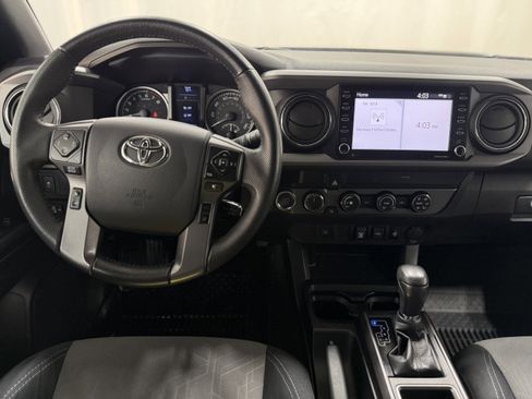 Used 2020 Toyota Tacoma TRD Off-Road image 23
